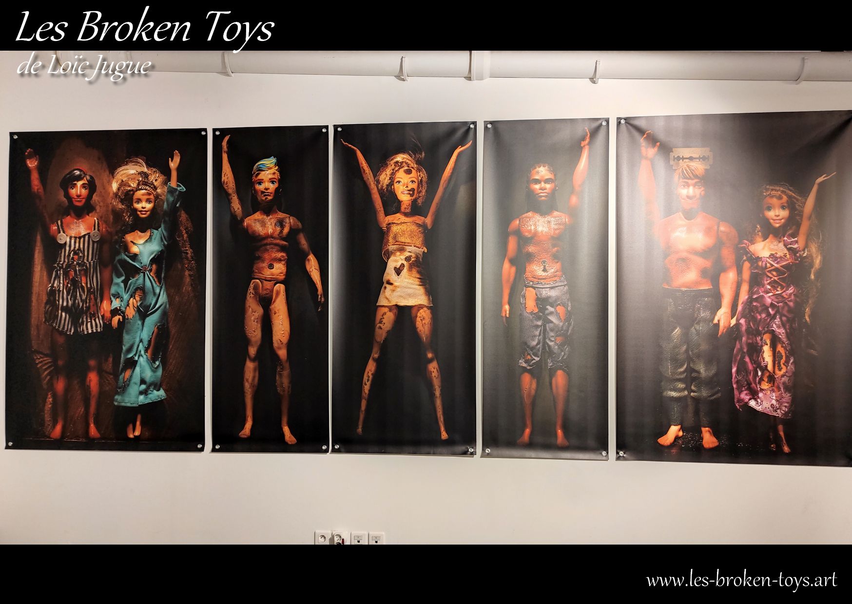 bâche Les Broken Toys