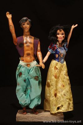 Happy couple Aladin et Shéhérazade, création 2024, hauteur 35 cm
