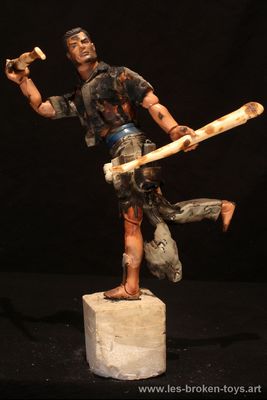 Scène de guerre, création 2022, hauteur 36 cm